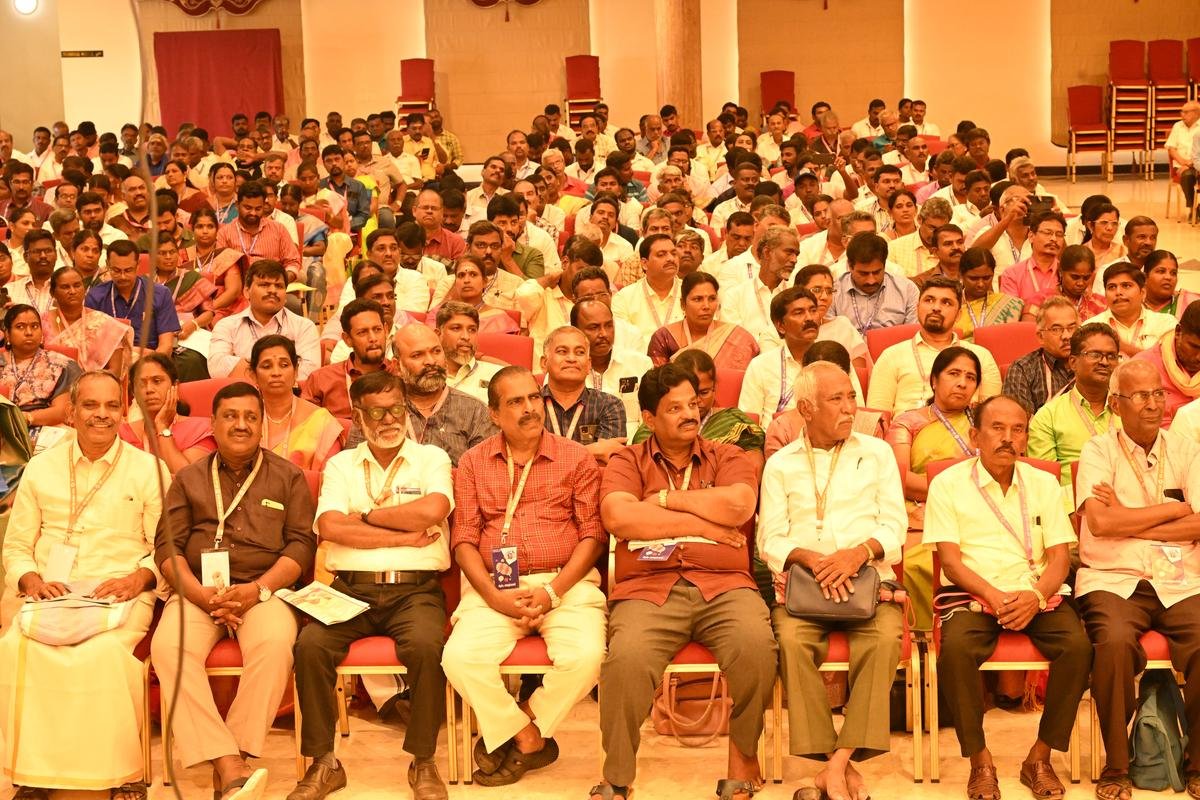 DMK attacks government employees