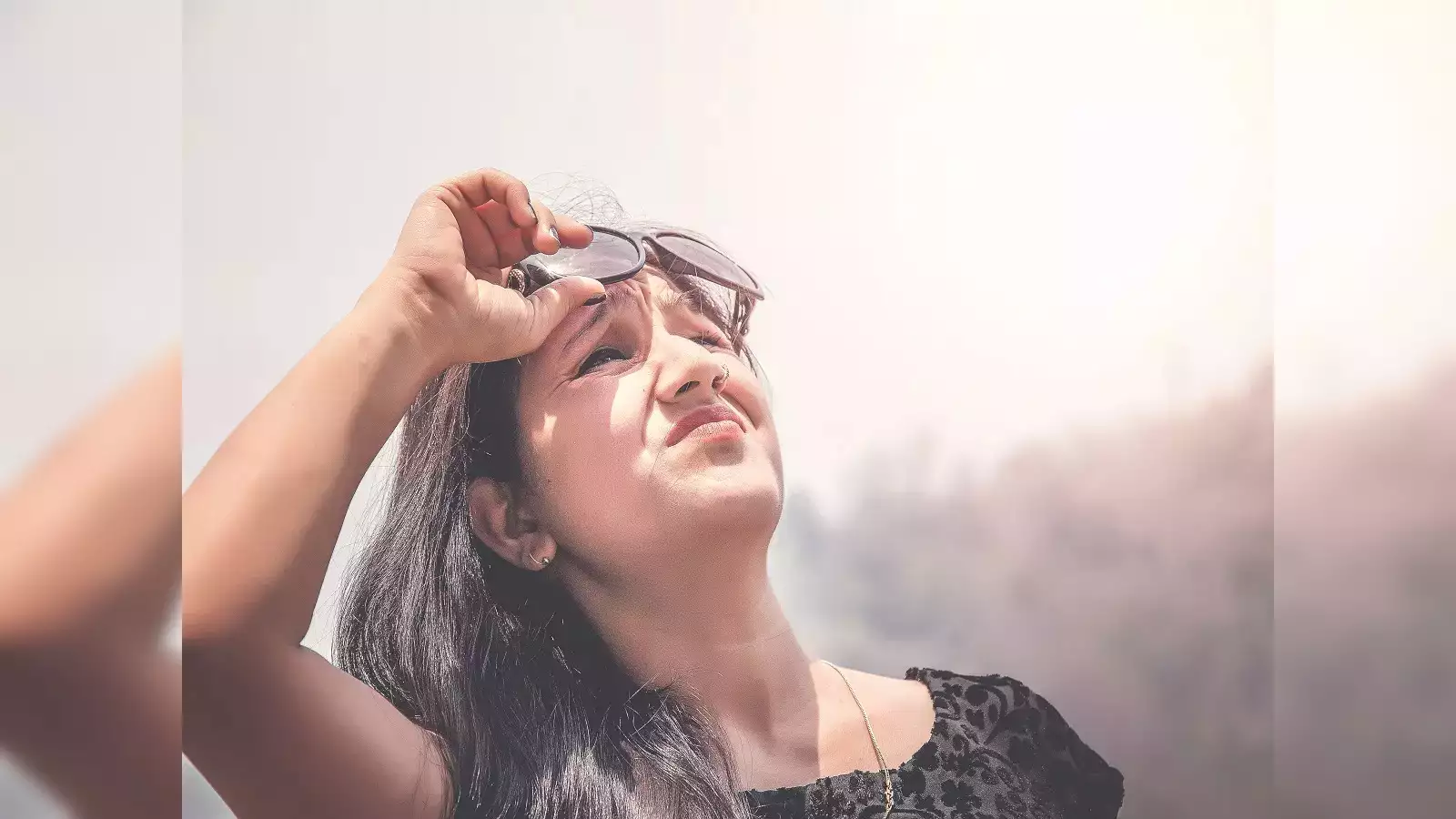 What type of clothing is best to wear in summer