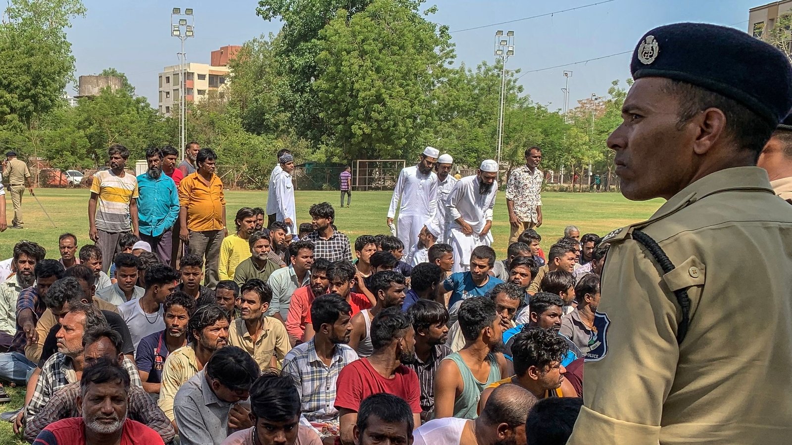 Arrest of illegal immigrants!!