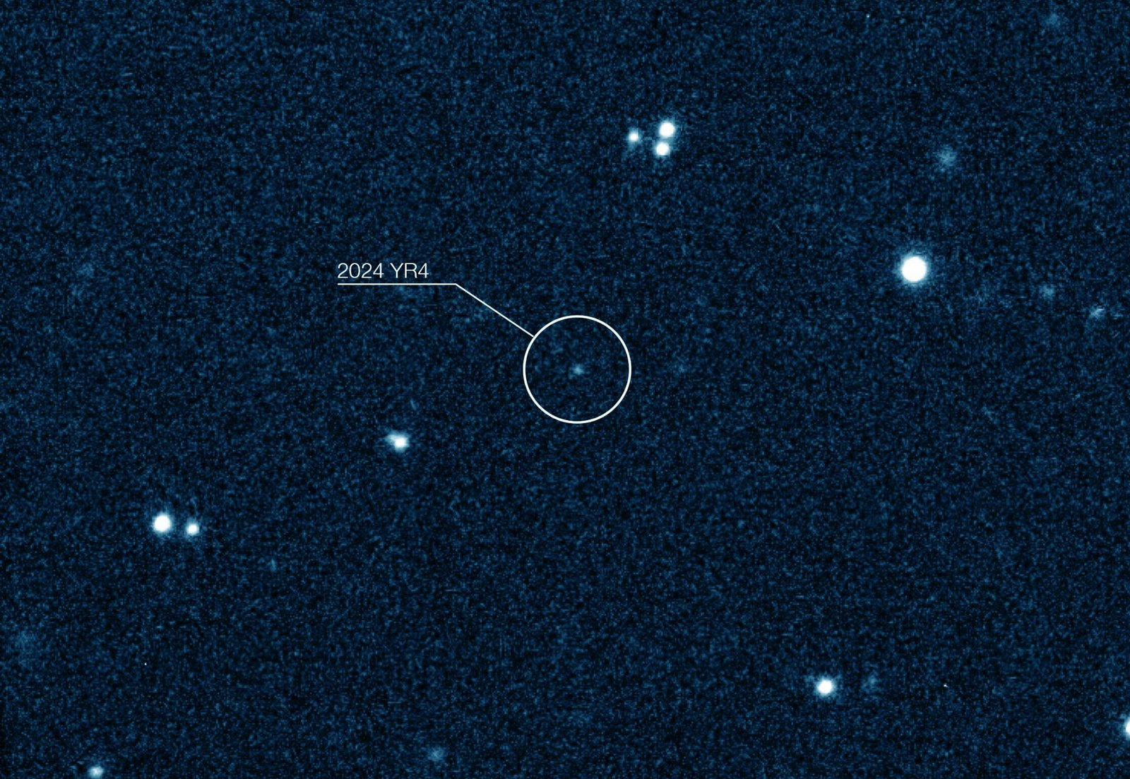 A meteorite hitting the moon!!