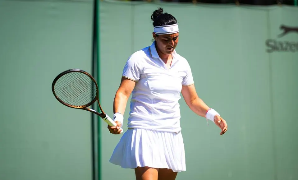 Tunisian player Ons Jaber retires