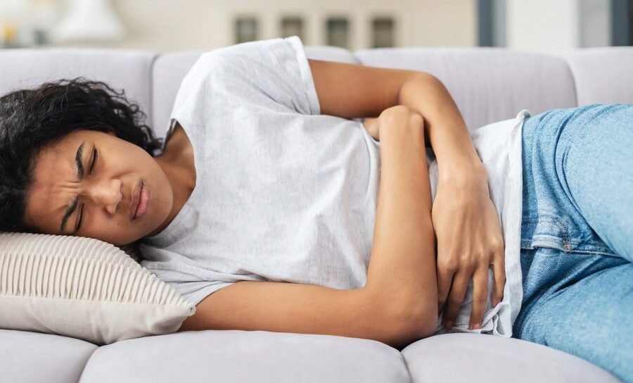 What causes heavy menstrual bleeding