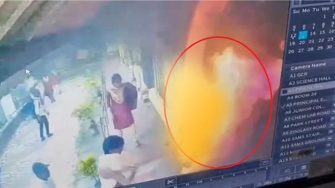 Sexual harassment in Odisha!! Student who set herself on fire dies without treatment