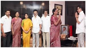 Premalatha met M. Stalin