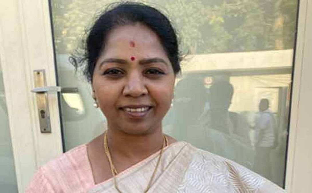 Chain snatched from Mayiladuthurai MP Sudha