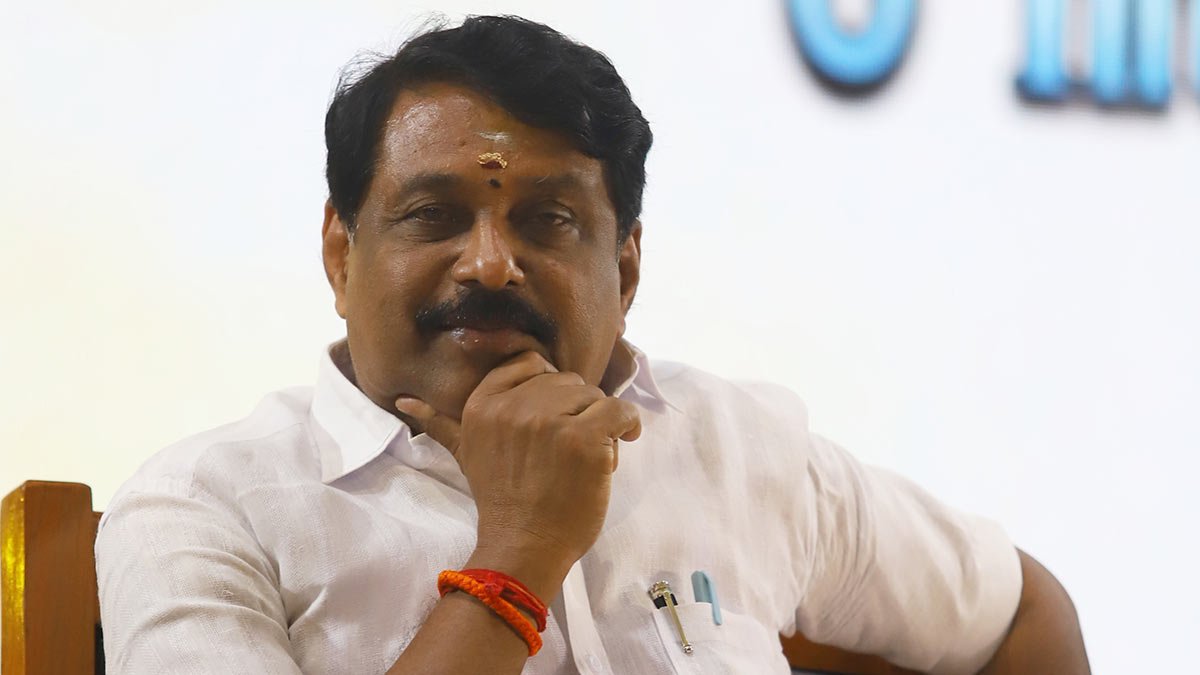 A gift of love from Nainar Nagendran