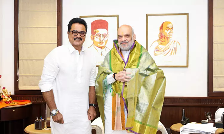 Actor Sarathkumar with Amit Shah