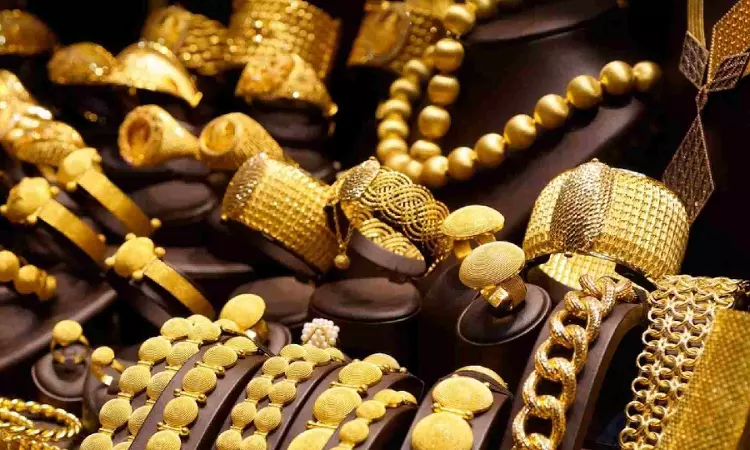 Gold prices plunge today