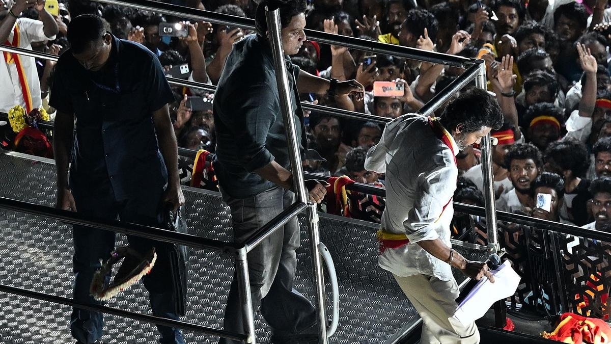 Karur stampede case transferred to CBI probe