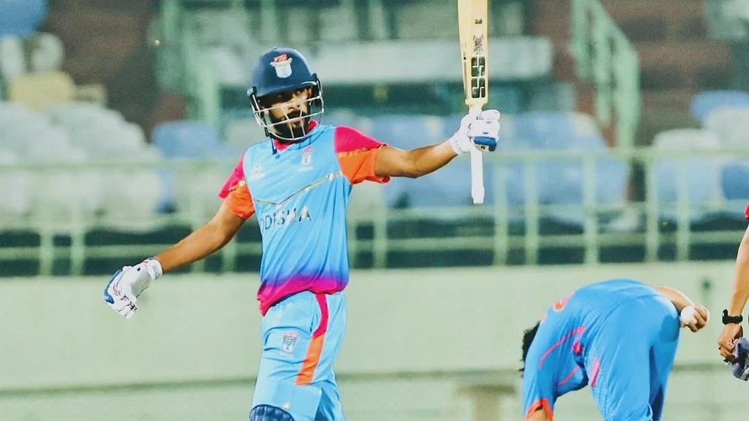 Double century at T20 speed!! Swastik Chamal shook the field!