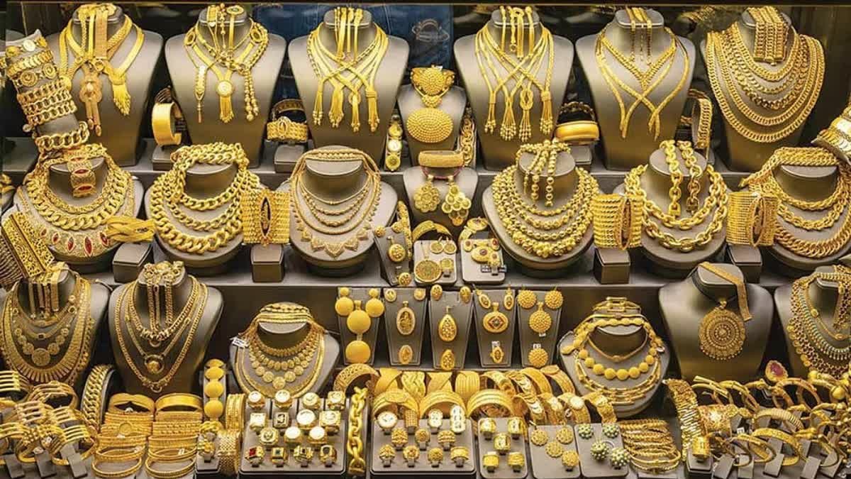 gold-price-hike-chennai-sovereign-crosses-1-06-lakh-silver-huge-spike-jan-14