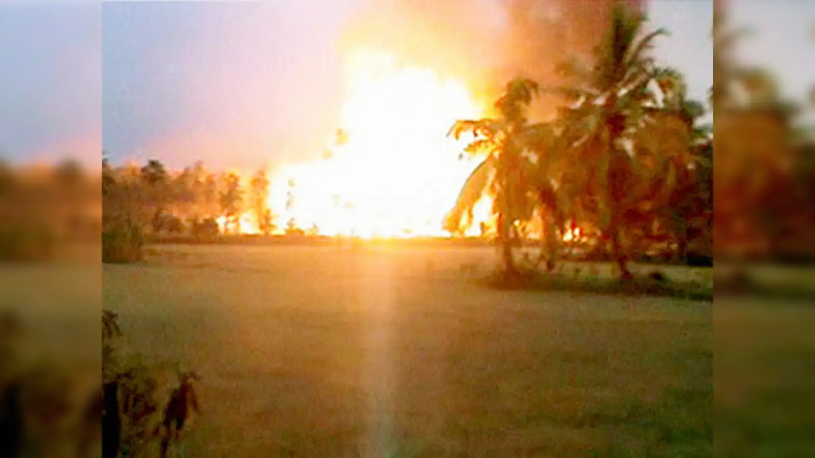 Andhra Pradesh, ONGC Gas Leak, Fire Accident, ONGC Pipeline Fire, Breaking News Tamil.