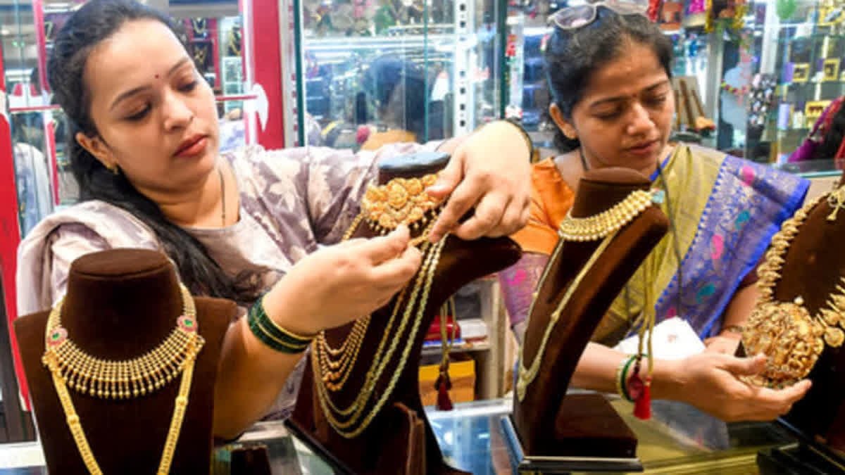 gold-price-hike-silver-rate-drop-tamil-nadu-march-27-2026-chennai-market