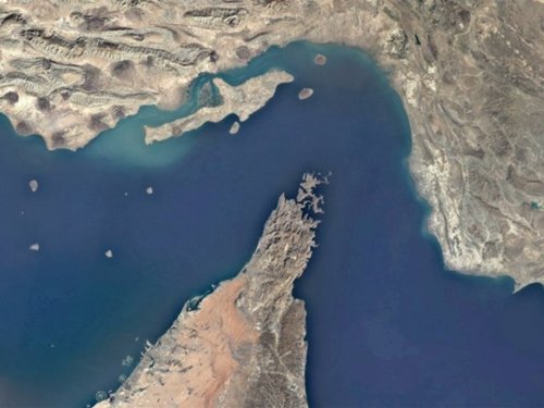iran-threatens-to-close-strait-of-hormuz-