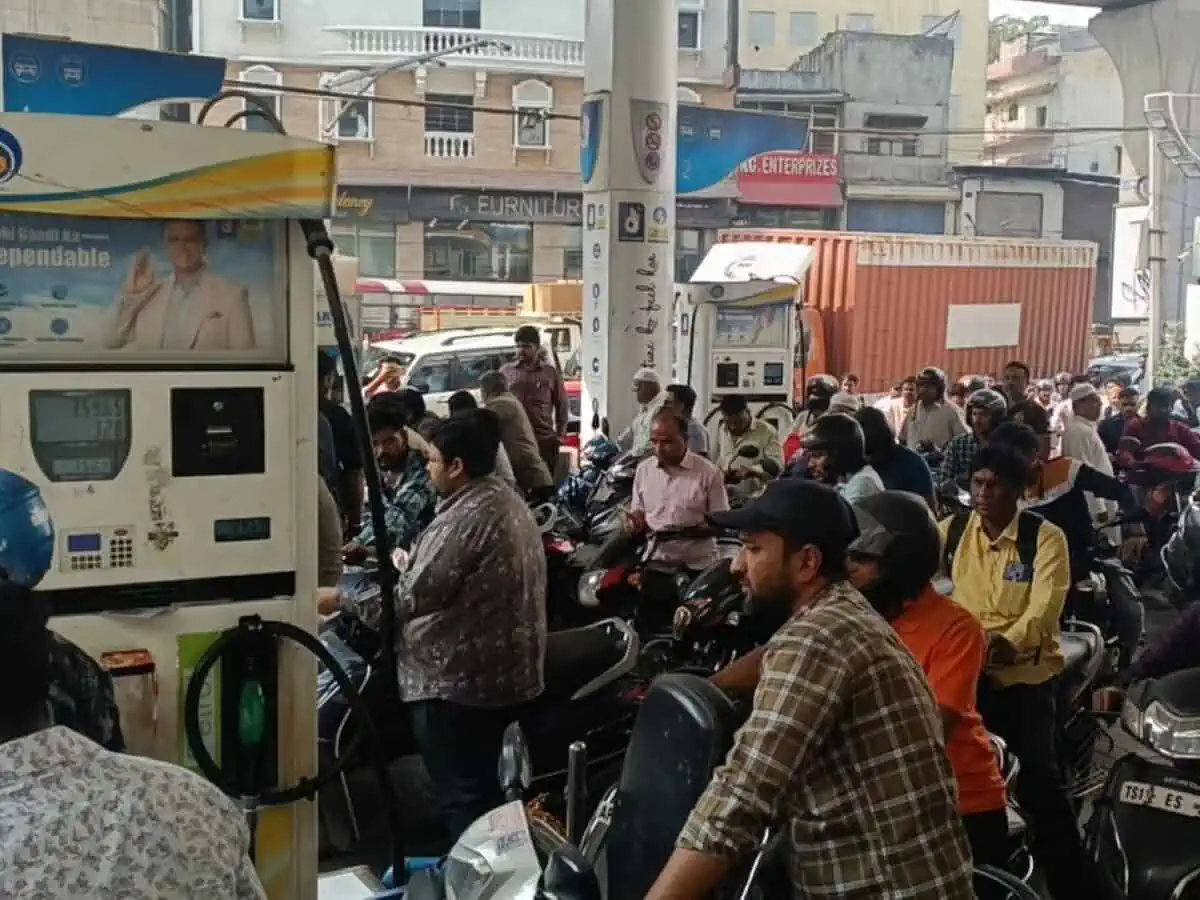 hyderabad-petrol-shortage-rumor-telangana-government-clarification-march-30-2026