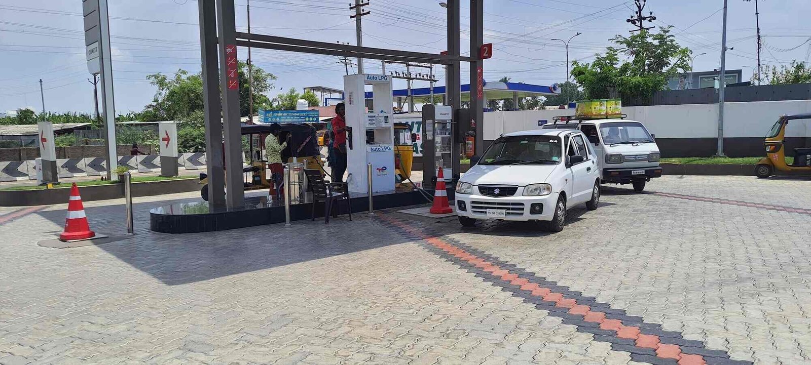 coimbatore-ukkadam-auto-lpg-gas-bunk-closed-fuel-shortage-2026